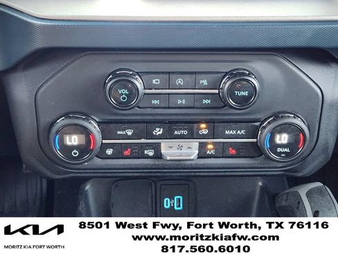 Used 2024 Ford Bronco Outer Banks AWD/4WD image 19