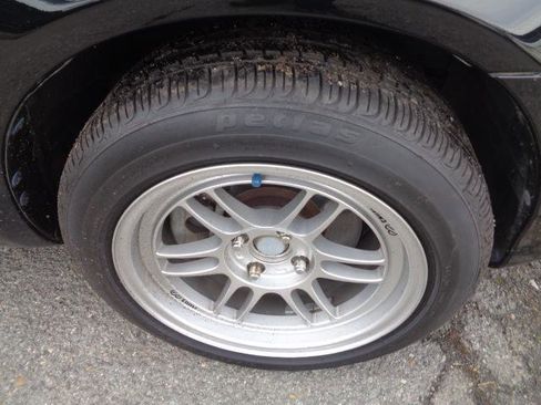 Used 2004 MAZDA MX-5 Miata LS w/ Convenience Pkg image 12