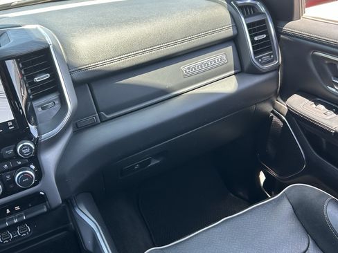 Used 2024 RAM 1500 Laramie AWD/4WD image 21
