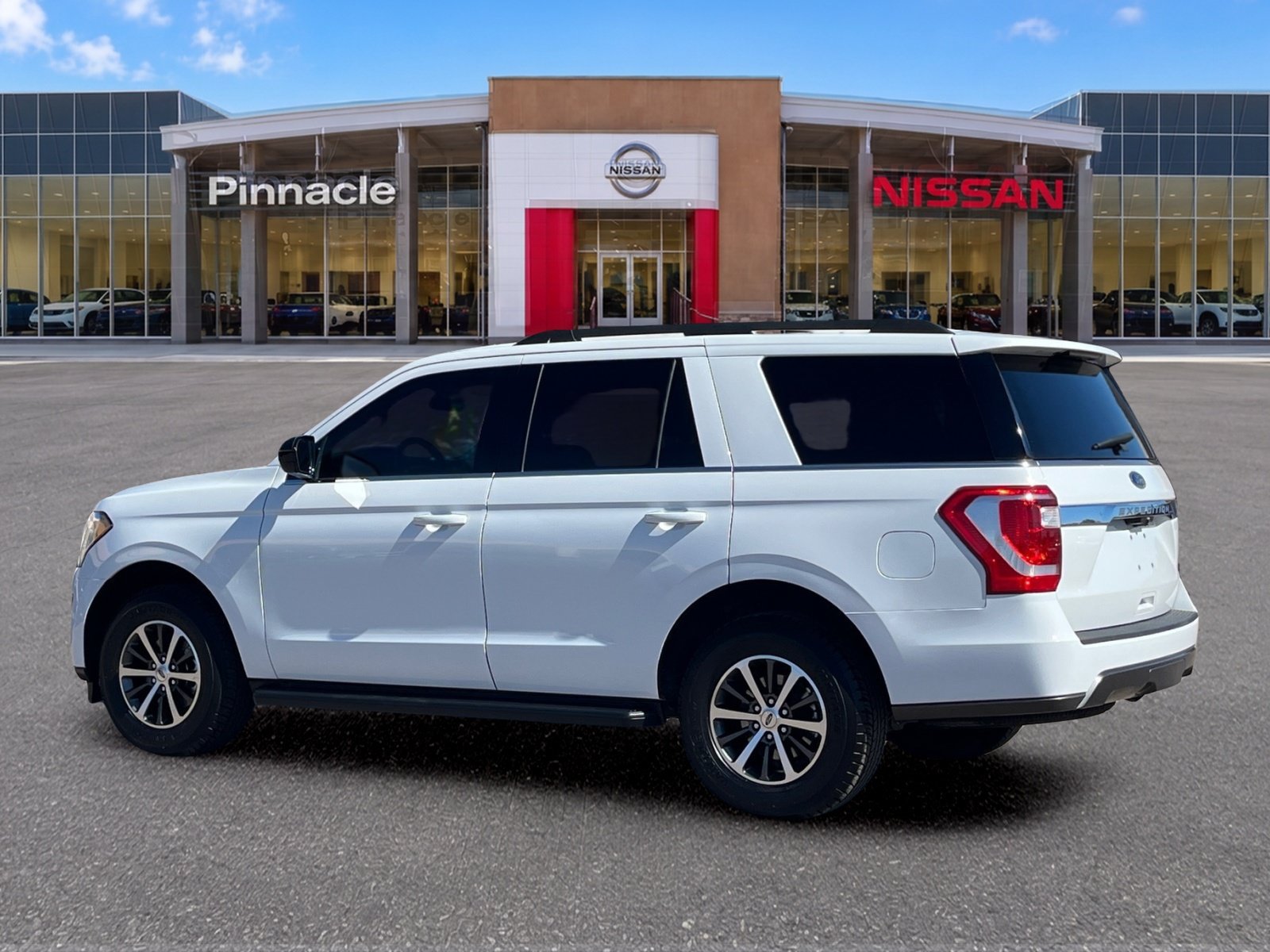 Used 2021 Ford Expedition XL RWD image 4