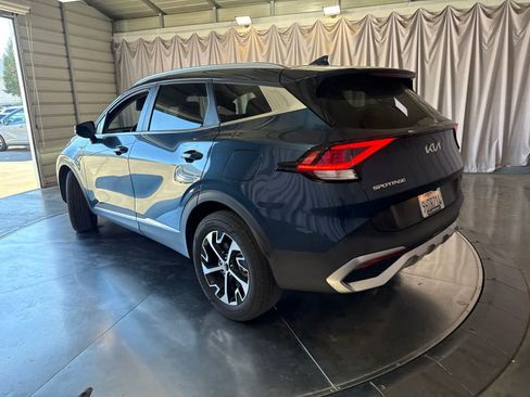 Used 2023 Kia Sportage EX AWD/4WD image 6