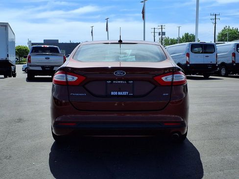 Used 2016 Ford Fusion SE FWD image 6