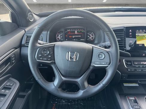 Used 2023 Honda Passport TrailSport image 21
