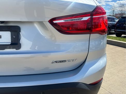 Used 2019 BMW X1 xDrive28i w/ Convenience Package AWD/4WD image 9