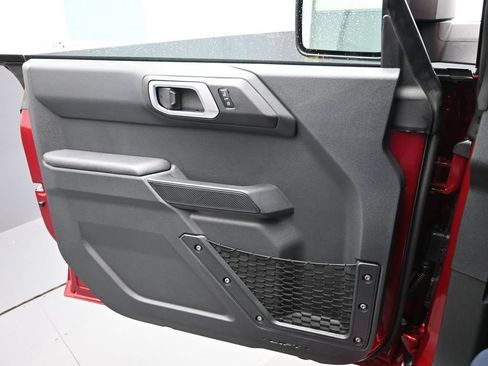 New 2026 Ford Bronco Big Bend w/ Black Diamond Package AWD/4WD image 7