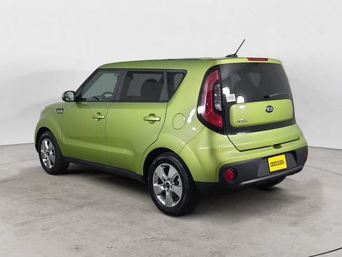 Used 2018 Kia Soul FWD image 7