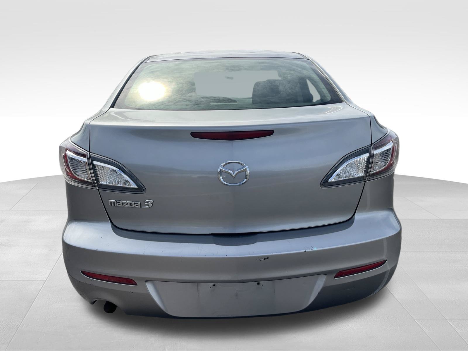 Used 2013 MAZDA MAZDA3 i SV FWD image 6