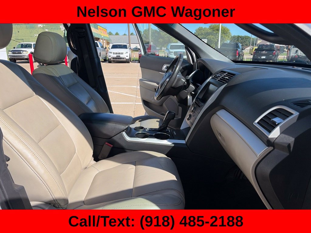 Used 2015 Ford Explorer XLT w/ Equipment Group 202B FWD image 20