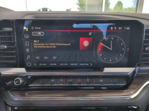 Used 2024 GMC Sierra 1500 Elevation image 17