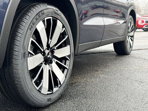 New 2026 Mitsubishi Outlander SE image 14