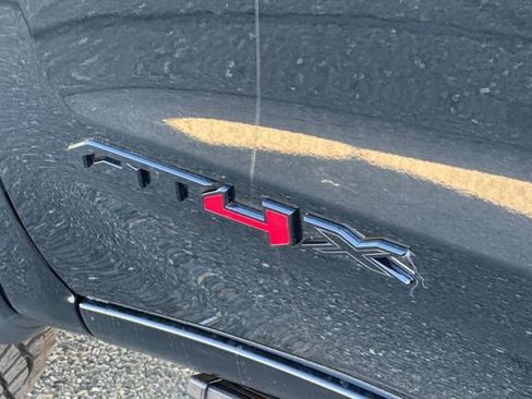 Used 2025 GMC Sierra 1500 AT4X image 53