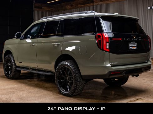 Used 2025 Ford Expedition Tremor image 7