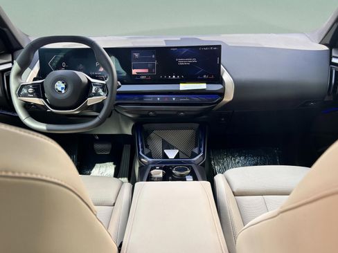 Used 2025 BMW X3 xDrive30i w/ Convenience Package image 6