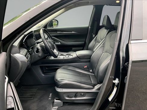 Used 2023 INFINITI QX60 Sensory w/ Cargo Package AWD/4WD image 10