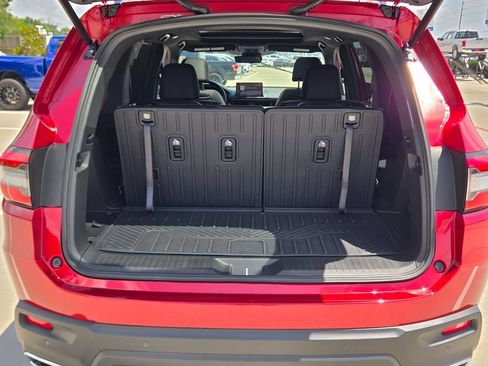 Certified 2025 Honda Pilot Black Edition image 13