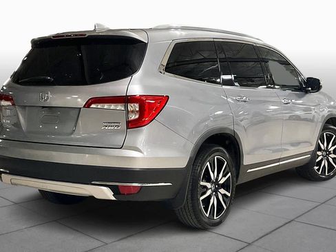Used 2019 Honda Pilot Touring image 12