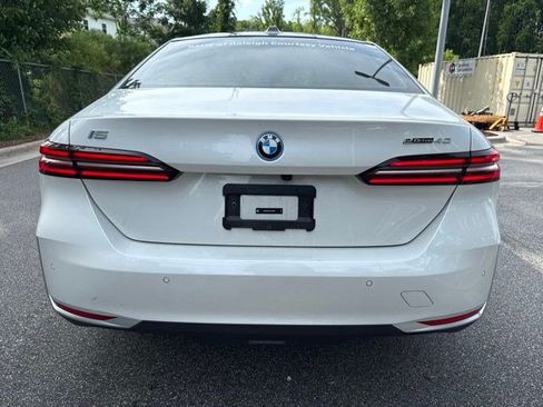 Used 2026 BMW i5 eDrive40 RWD image 14