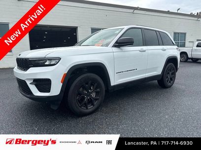 Used 2025 Jeep Grand Cherokee Altitude