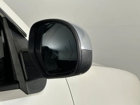 Used 2010 Chevrolet Tahoe LTZ image 17