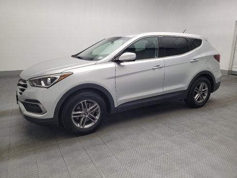 Used 2018 Hyundai Santa Fe Sport FWD image 2
