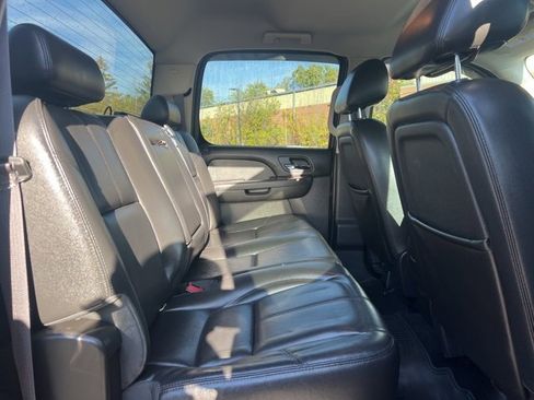 Used 2014 GMC Sierra 2500 SLT w/ SLT Convenience Package image 14