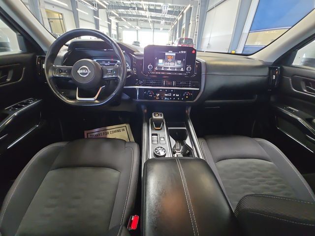 Certified 2025 Nissan Pathfinder SV AWD/4WD image 21