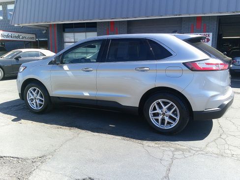 Used 2024 Ford Edge SEL AWD/4WD image 12