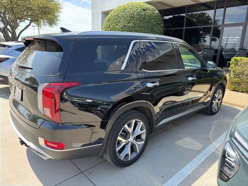 Used 2021 Hyundai Palisade SEL w/ Premium Package image 3