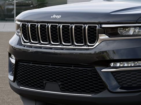 New 2025 Jeep Grand Cherokee Limited image 7