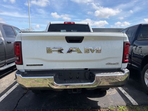 Used 2025 RAM 2500 Big Horn AWD/4WD image 7