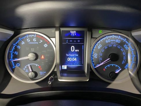 Used 2023 Toyota Tacoma SR5 AWD/4WD image 19