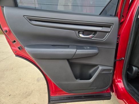 Used 2023 Honda CR-V EX image 16