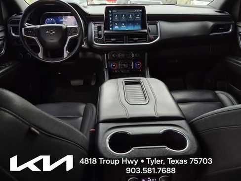Used 2023 Chevrolet Tahoe Z71 w/ Luxury Package AWD/4WD image 31