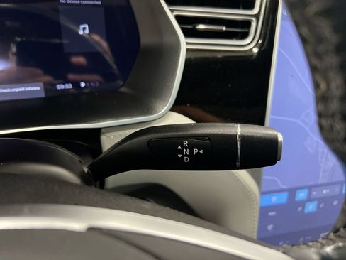 Used 2015 Tesla Model S 70D AWD/4WD image 18