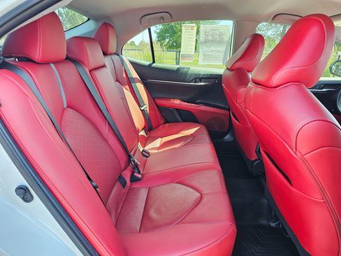 Used 2020 Toyota Camry XSE w/ Navigation Package FWD image 12