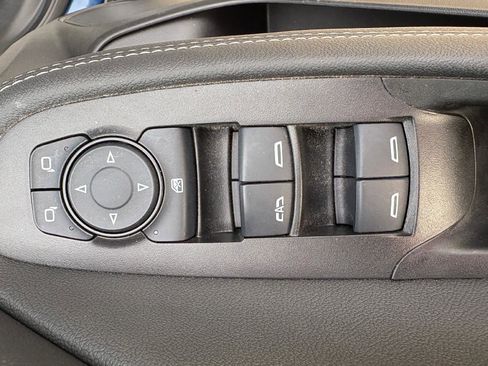 Used 2023 Buick Encore GX Preferred w/ Cold Weather Comfort Package image 17