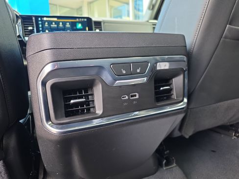 Used 2025 Chevrolet Silverado 1500 LTZ image 38