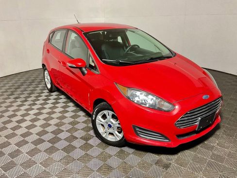 Used 2015 Ford Fiesta SE FWD image 3