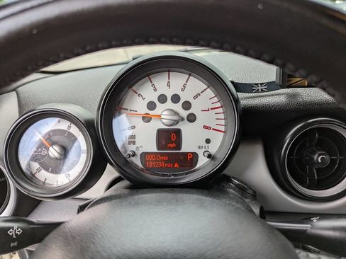 Used 2011 MINI Cooper Convertible FWD image 18