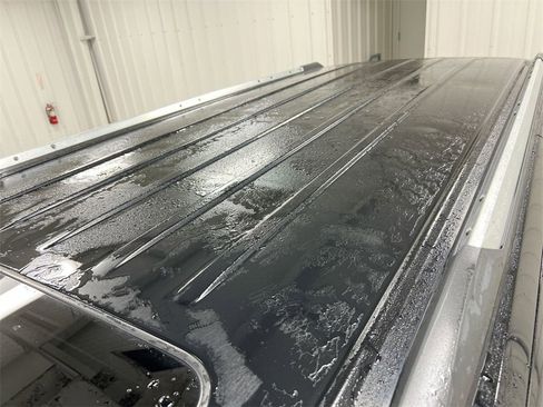 Used 2016 Chevrolet Suburban LTZ image 32