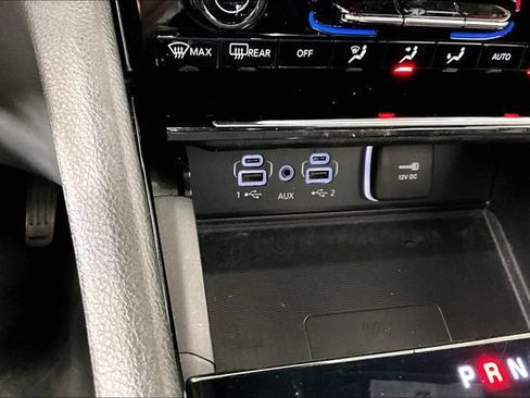 Used 2023 Jeep Grand Cherokee L Laredo RWD image 15