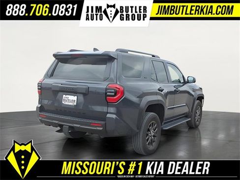 Used 2025 Toyota 4Runner SR5 image 33