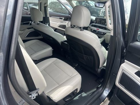 Used 2021 Kia Telluride S image 33