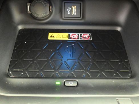 Used 2025 Toyota RAV4 XSE image 25