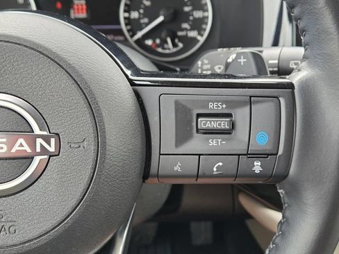 Used 2024 Nissan Pathfinder SL w/ Cargo Package FWD image 24