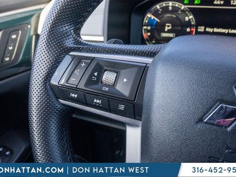 Used 2022 Mitsubishi Outlander SEL image 12