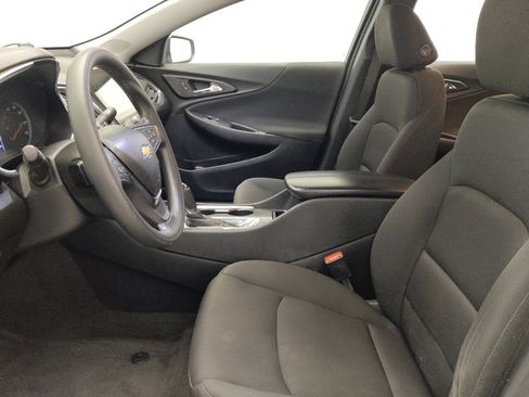 Used 2020 Chevrolet Malibu LT FWD image 17