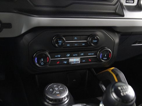 Used 2022 Ford Bronco Badlands w/ Sasquatch Package image 15