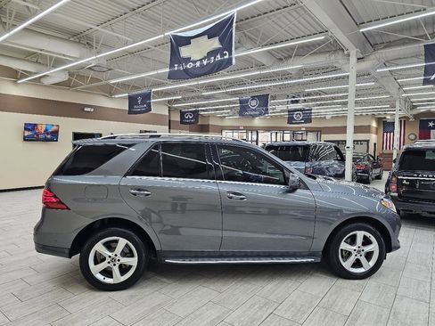 Used 2018 Mercedes-Benz GLE 350 w/ Premium 1 Package image 5