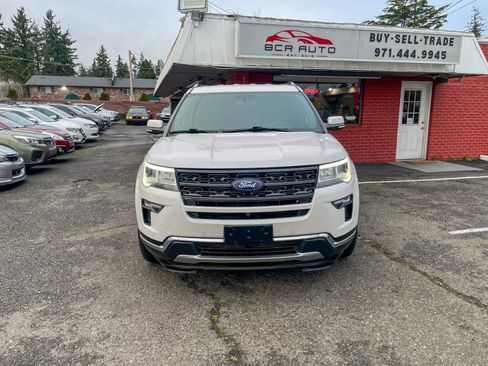 Used 2018 Ford Explorer Limited AWD/4WD image 6